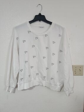 lei White Sweatshirt with Small Black Butterfly Prints